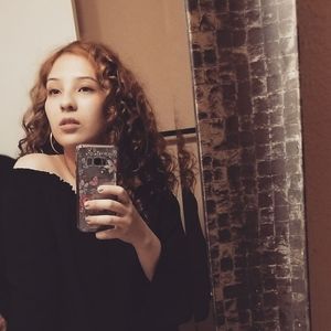 Meet your Posher, Adrianna